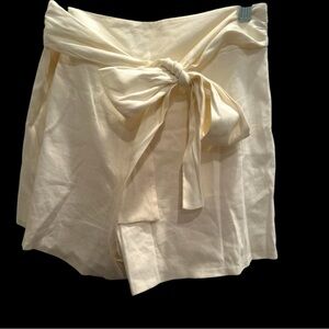 Daniel Cremieux Women’s Shorts with Tie-Sz 6 Preppy Neutral Staple Versatile